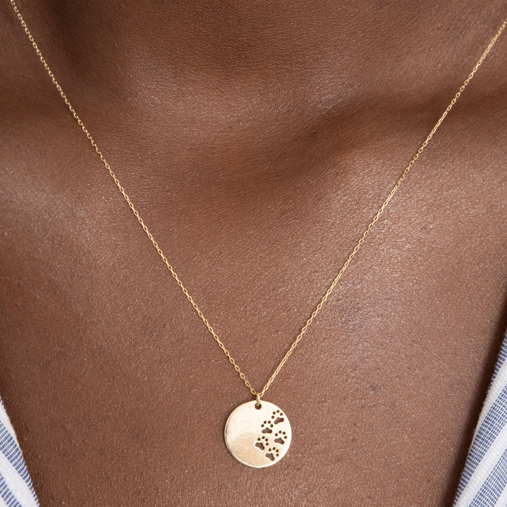 Paw Necklace in 14k Solid Gold - JCarat