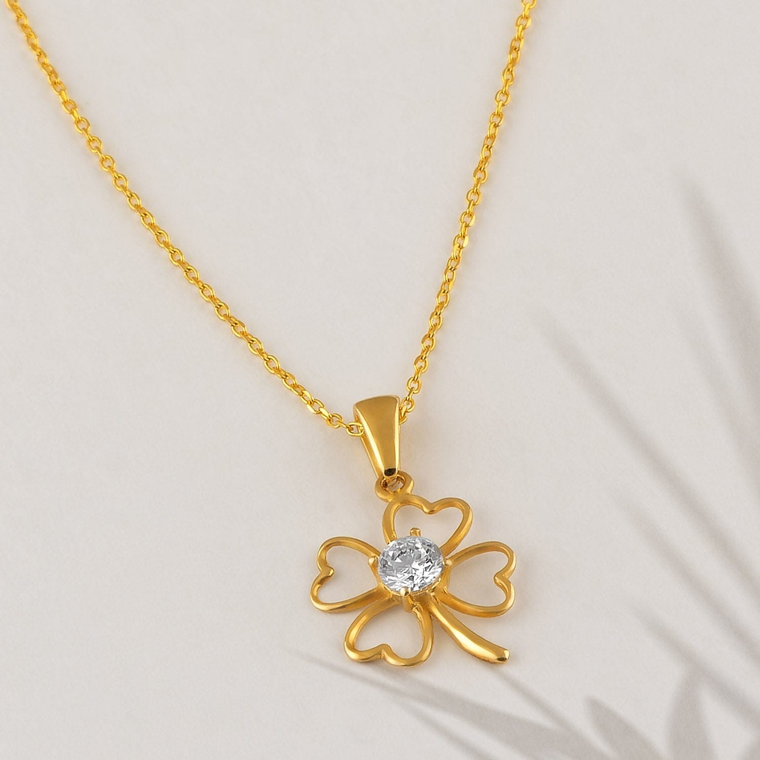 14k Solid Gold Diamond Clover Pendant Necklace - JCarat