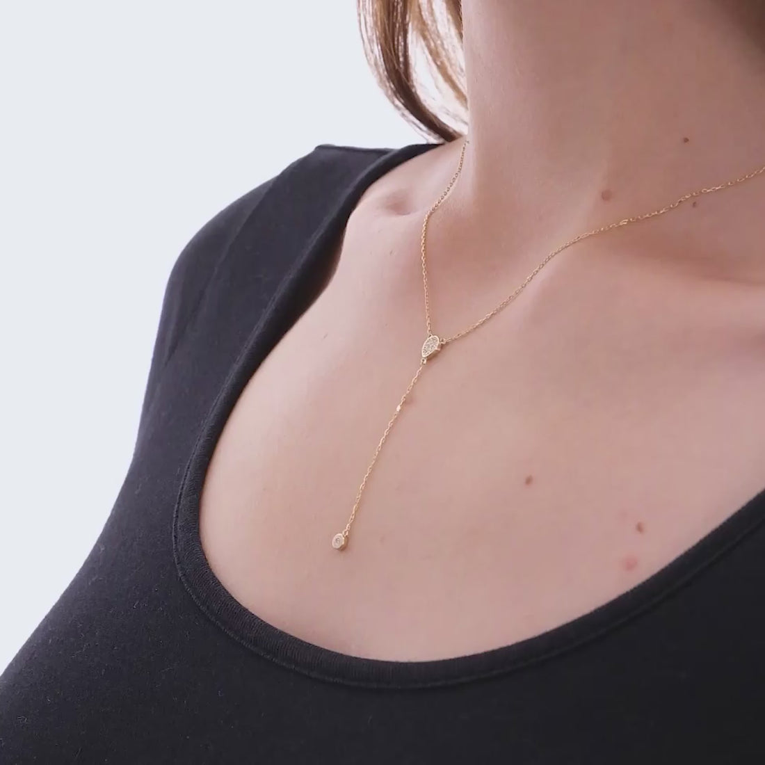 Collar en forma de Y con diamantes en oro macizo de 14 k