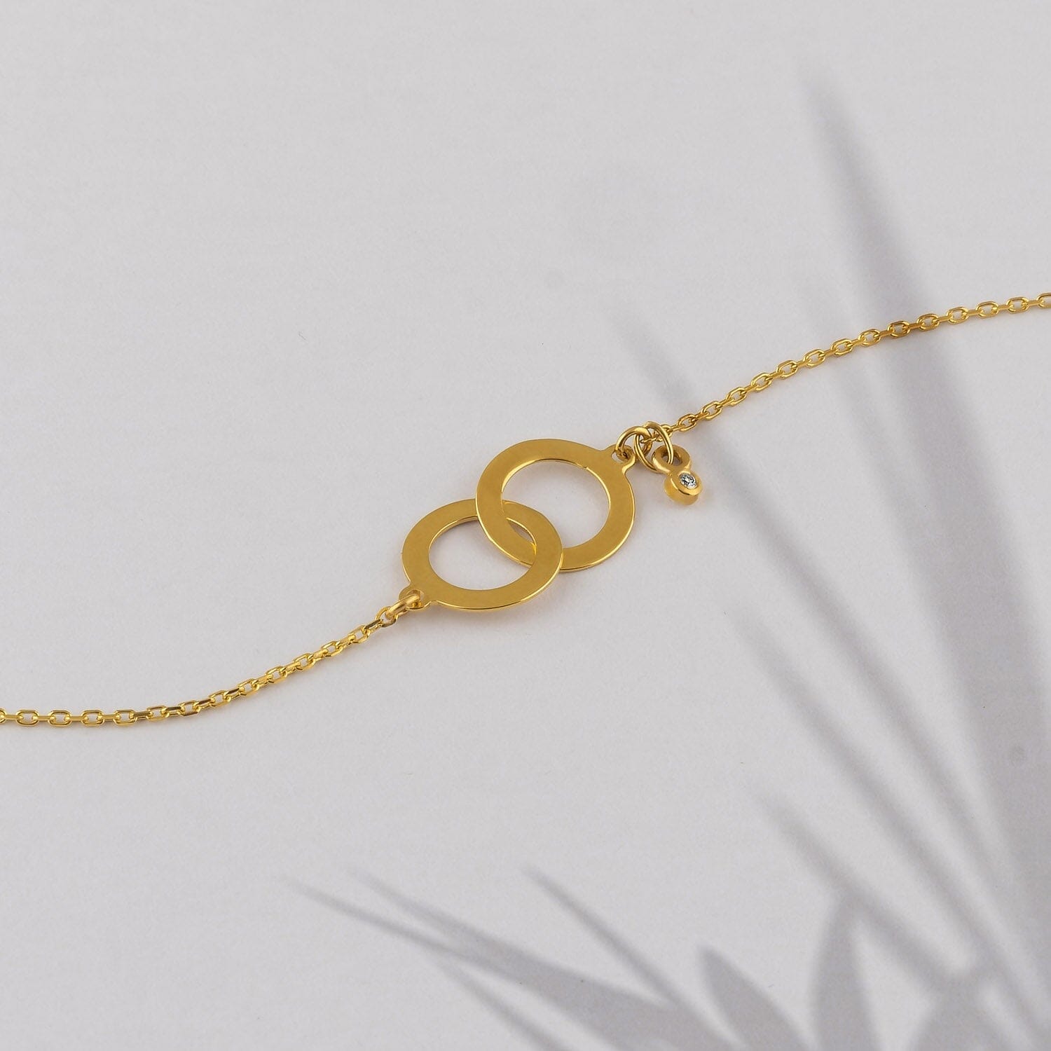 Diamond Interlocking Circle Bracelet in 14k Solid Gold - JCarat