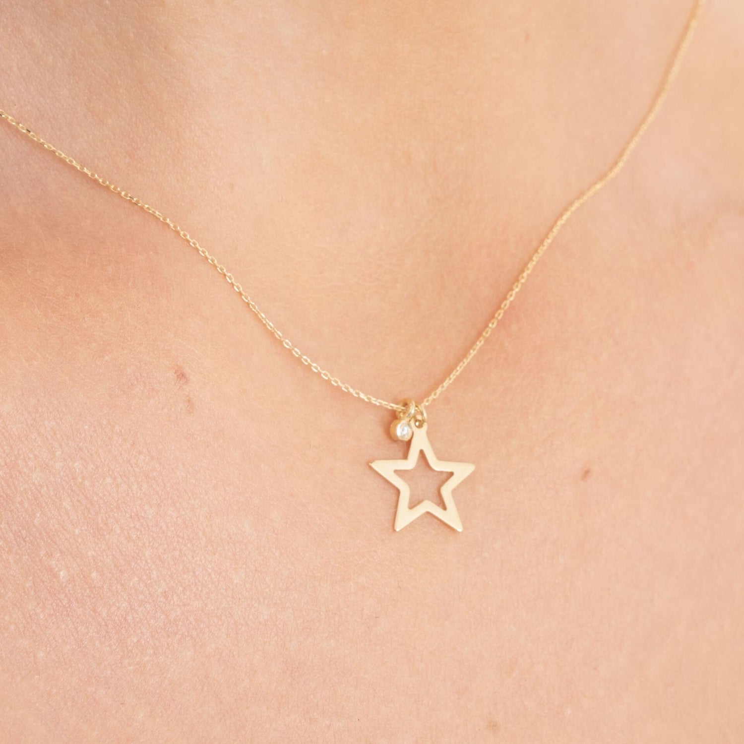 Diamond Star Necklace in 14k Solid Gold - JCarat