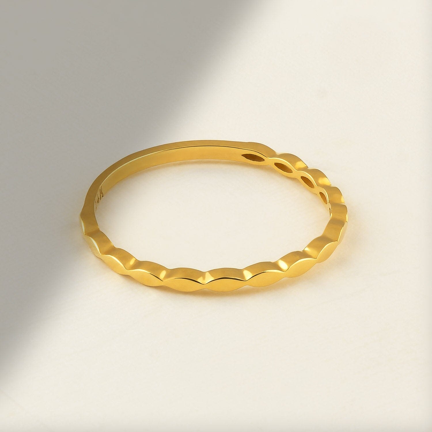 Hammered Ring in 14k Solid Gold - JCarat