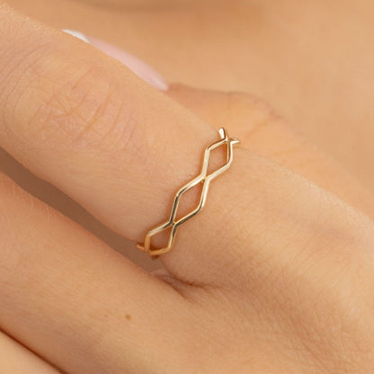 Spiral Pattern Ring in 14k Solid Gold - JCarat