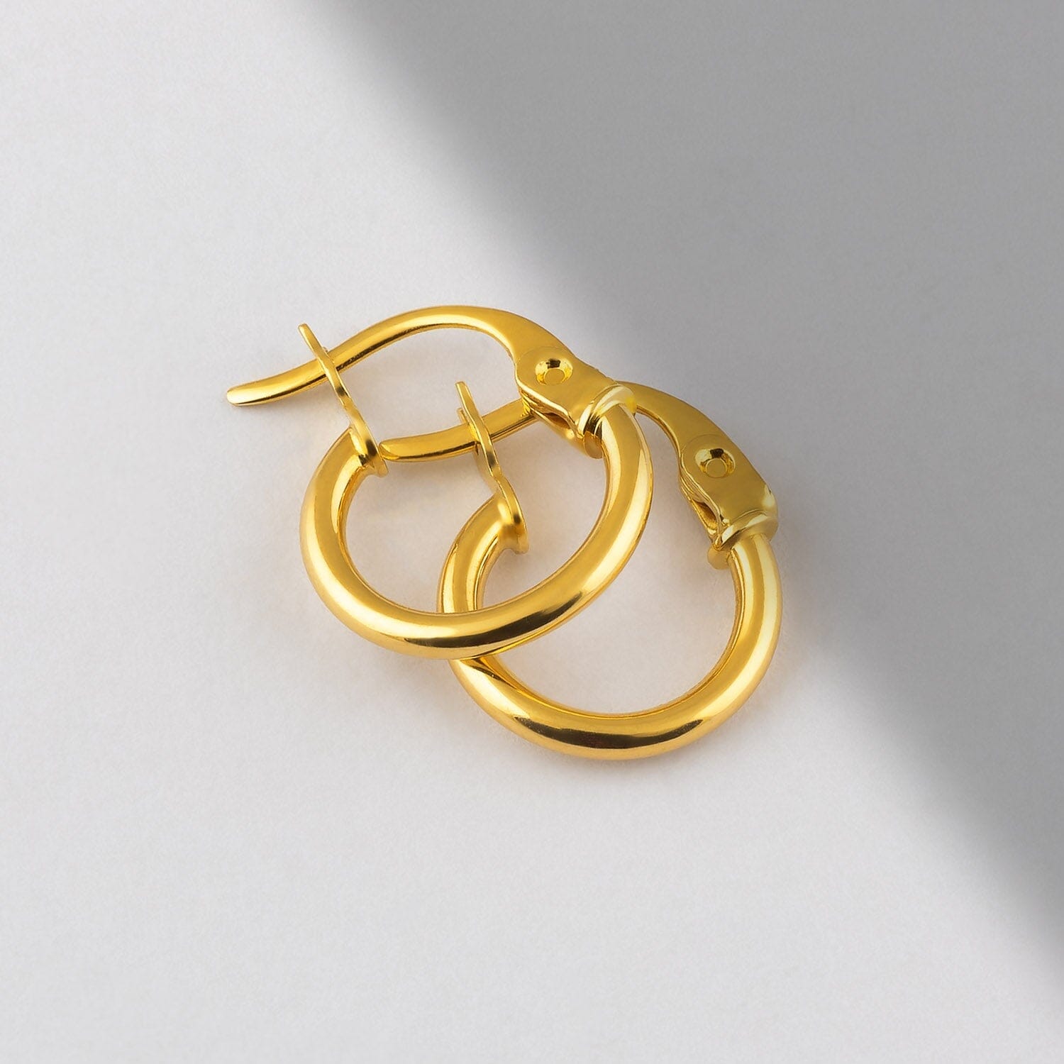 Square Hoops in 14k Solid Gold - JCarat